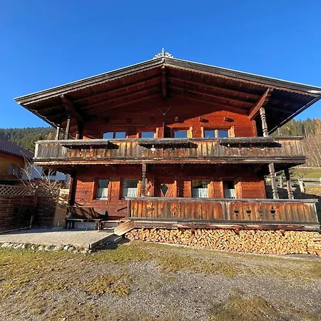 Huberhof 1 *
